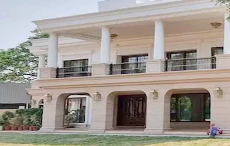 Centre Orders Inquiry Into Alleged Irregularities In 'Sheesh Mahal' Renovation