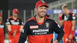 Virat Kohli's Hint Sparks Speculation: AB De Villiers' Role In RCB For IPL 2024