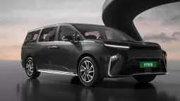 MG M9 Electric Limousine Launched In India