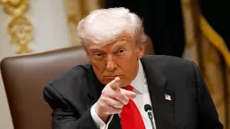 Trump Says He Can Easily Stop Pakistan-Afghanistan Clashes