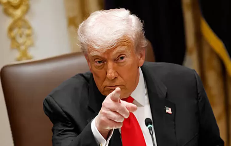 Trump Says He Can Easily Stop Pakistan-Afghanistan Clashes