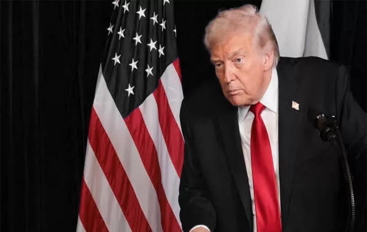 Trump Signals Support For Sanctions Bill, Warns Of Higher Tariffs